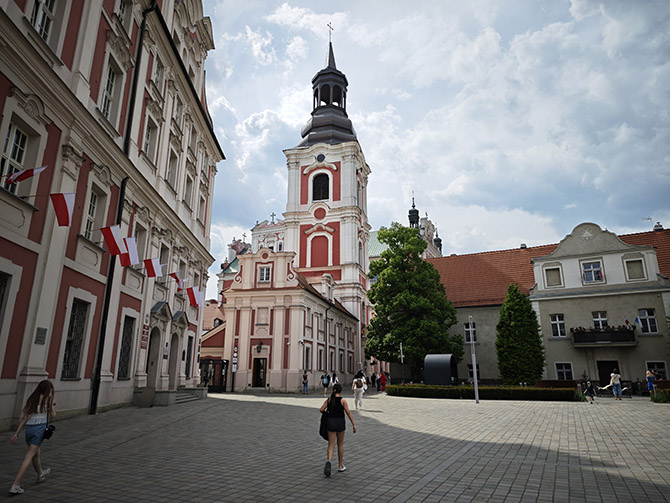 Porównanie jakości aparatów w smartfonach Samsung Galaxy S25 Ultra i Xiaomi 15 Ultra. Sprawdź, który robi lepsze zdjęcia i filmy [nc1]