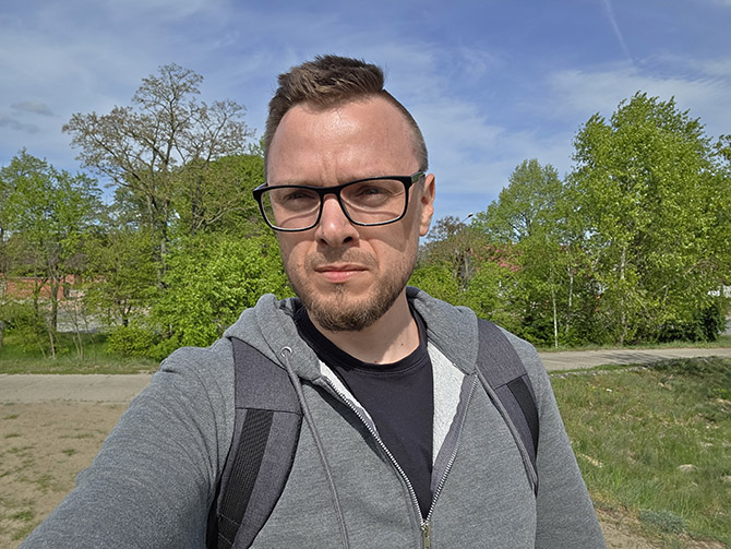 Porównanie jakości aparatów w smartfonach Samsung Galaxy S25 Ultra i Xiaomi 15 Ultra. Sprawdź, który robi lepsze zdjęcia i filmy [nc1]