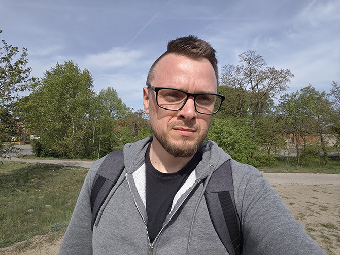 Porównanie jakości aparatów w smartfonach Samsung Galaxy S25 Ultra i Xiaomi 15 Ultra. Sprawdź, który robi lepsze zdjęcia i filmy [nc1]
