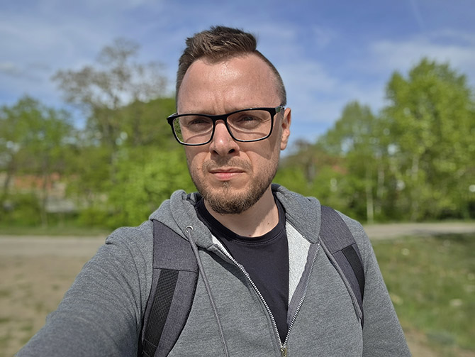 Porównanie jakości aparatów w smartfonach Samsung Galaxy S25 Ultra i Xiaomi 15 Ultra. Sprawdź, który robi lepsze zdjęcia i filmy [nc1]