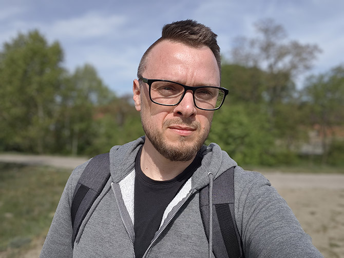 Porównanie jakości aparatów w smartfonach Samsung Galaxy S25 Ultra i Xiaomi 15 Ultra. Sprawdź, który robi lepsze zdjęcia i filmy [nc1]
