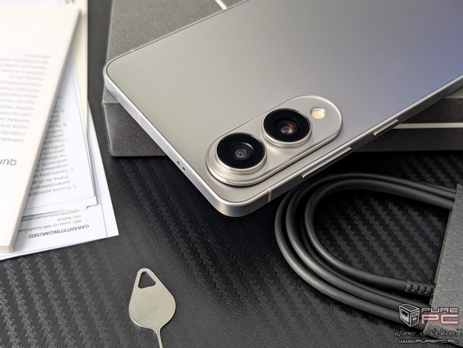 Test smartfona Samsung Galaxy S25 Edge - operacja się udała, pacjent zmarł. Najbardziej kontrowersyjna premiera tego roku? [nc1]