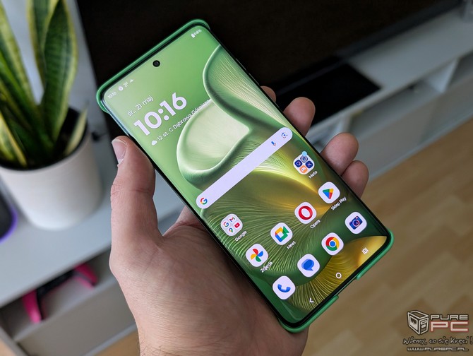 Test smartfona Motorola edge 60 - może i niezbyt wydajny, może i ciut za drogi, ale za to jaki praktyczny! [nc1]