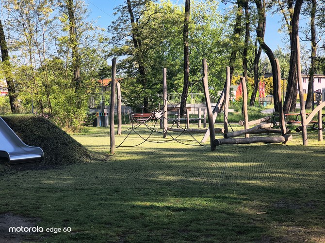 Test smartfona Motorola edge 60 - może i niezbyt wydajny, może i ciut za drogi, ale za to jaki praktyczny! [nc1]
