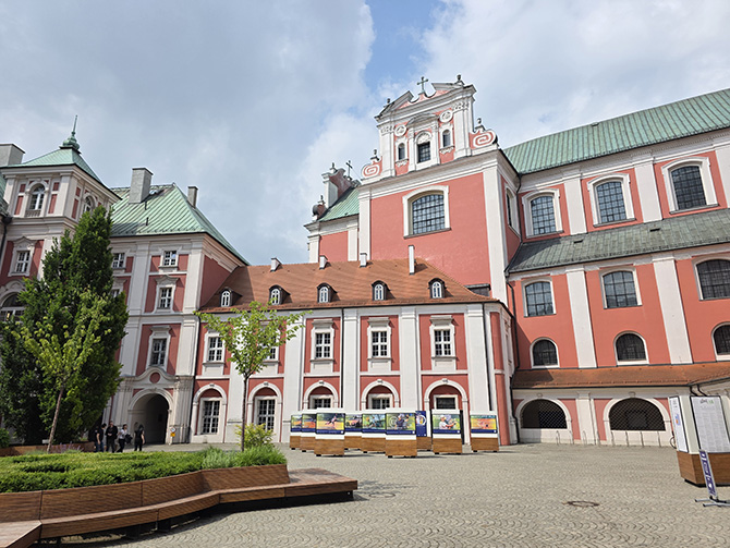 Porównanie aparatów Samsung Galaxy S25 Edge vs Galaxy S25 Ultra. Podobna jakość zdjęć i filmów, czy jednak niespodzianka? [nc1]