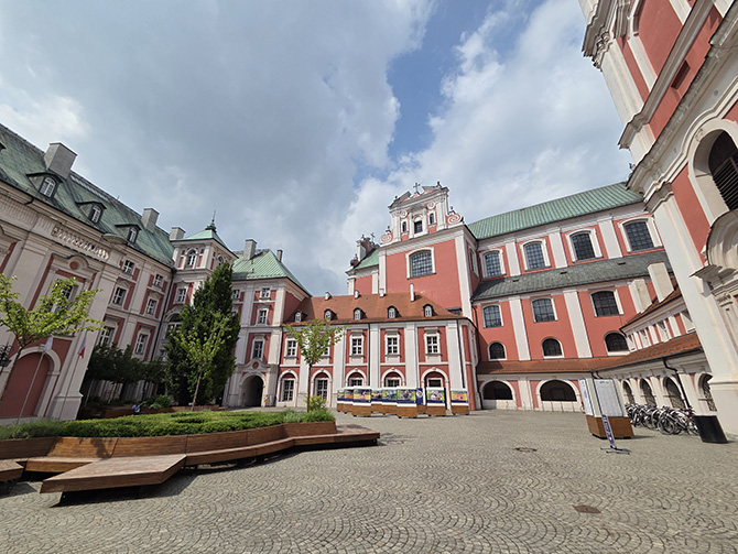 Porównanie aparatów Samsung Galaxy S25 Edge vs Galaxy S25 Ultra. Podobna jakość zdjęć i filmów, czy jednak niespodzianka? [nc1]