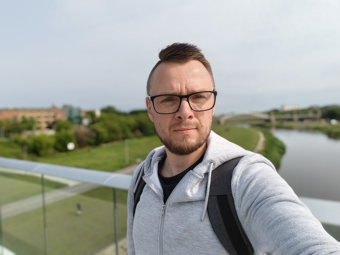 OPPO Find X8 Pro vs Vivo X200 Pro, porównanie aparatów. Zobacz, który smartfon robi lepsze zdjęcia i filmy [nc1]