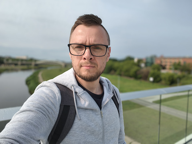 OPPO Find X8 Pro vs Vivo X200 Pro, porównanie aparatów. Zobacz, który smartfon robi lepsze zdjęcia i filmy [nc1]