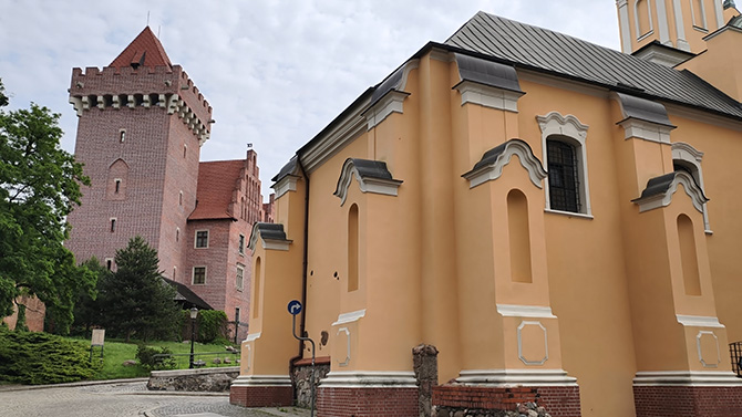 OPPO Find X8 Pro vs Vivo X200 Pro, porównanie aparatów. Zobacz, który smartfon robi lepsze zdjęcia i filmy [nc1]