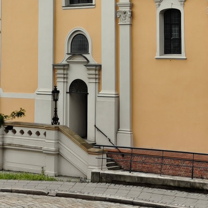 OPPO Find X8 Pro vs Vivo X200 Pro, porównanie aparatów. Zobacz, który smartfon robi lepsze zdjęcia i filmy [nc146]