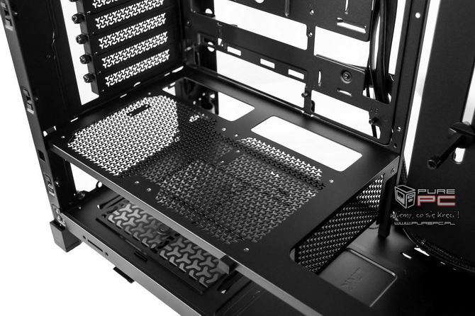 Test obudowy komputerowej Corsair Frame 4000D RS - Przewiewna modułowa konstrukcja z kilkoma fajnymi udogodnieniami [nc1]