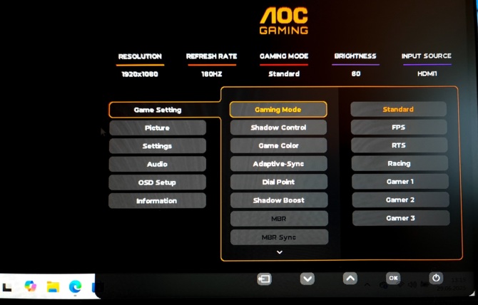 Test AOC 24G4XE - Hitowy monitor dla mniej wymagających graczy. Ekran IPS, 180 Hz i ponad 90% DCI-P3 za mniej niż 500 złotych [nc1]
