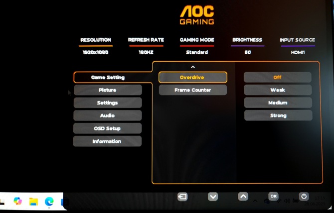 Test AOC 24G4XE - Hitowy monitor dla mniej wymagających graczy. Ekran IPS, 180 Hz i ponad 90% DCI-P3 za mniej niż 500 złotych [nc1]