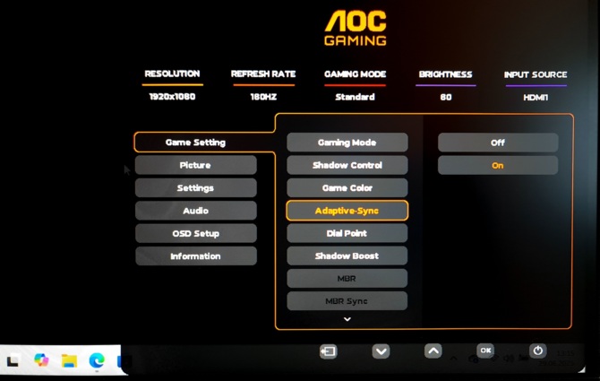 Test AOC 24G4XE - Hitowy monitor dla mniej wymagających graczy. Ekran IPS, 180 Hz i ponad 90% DCI-P3 za mniej niż 500 złotych [nc1]