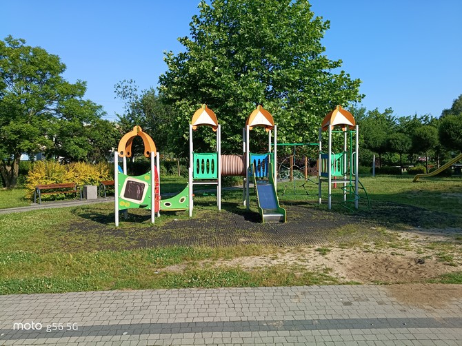 Test smartfona Motorola moto g56 5G - niedroga opcja dla osób przywiązanych do słuchawek przewodowych i kart microSD [nc1]