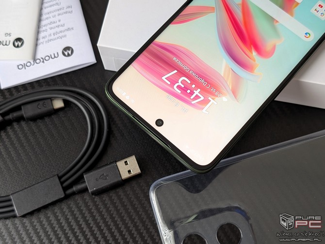 Test smartfona Motorola moto g56 5G - niedroga opcja dla osób przywiązanych do słuchawek przewodowych i kart microSD [nc1]