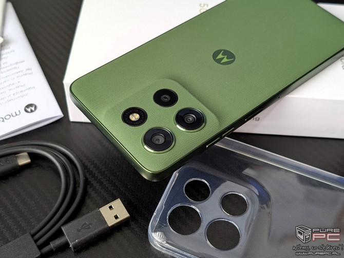 Test smartfona Motorola moto g56 5G - niedroga opcja dla osób przywiązanych do słuchawek przewodowych i kart microSD [nc1]