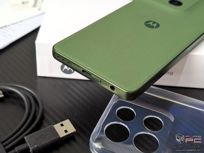Test smartfona Motorola moto g56 5G - niedroga opcja dla osób przywiązanych do słuchawek przewodowych i kart microSD [nc1]