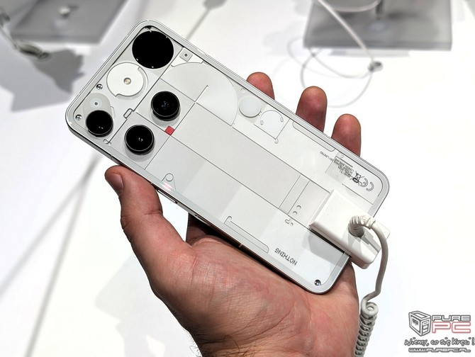 Test smartfona Nothing Phone (3) - wydajny i oryginalny, ale czy na pewno godny miana flagowca? [nc1]