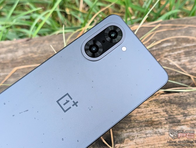 Test smartfona OnePlus Nord CE5 - na zewnątrz muzeum, w środku... liceum? Oto prawdziwy sleeper wśród smartfonów [nc1]