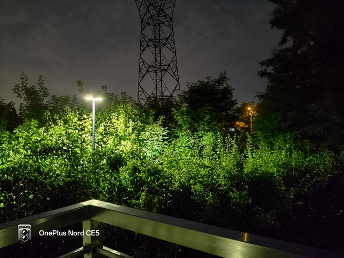 Test smartfona OnePlus Nord CE5 - na zewnątrz muzeum, w środku... liceum? Oto prawdziwy sleeper wśród smartfonów [nc18]