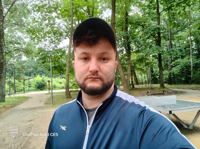 Test smartfona OnePlus Nord CE5 - na zewnątrz muzeum, w środku... liceum? Oto prawdziwy sleeper wśród smartfonów [nc35]