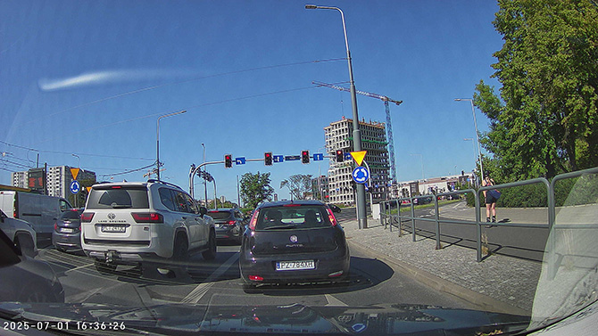 Recenzja 70mai M310. Czy tani wideorejestrator za 199 zł może być dobry? Zobacz przykładowe filmy w dzień i w nocy [nc1]