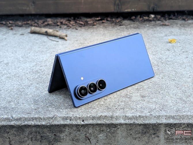 Test smartfona Samsung Galaxy Z Fold7 - najciekawszy Fold od lat! Smukła konstrukcja, aparat 200 MP i... jeden duży mankament [nc1]