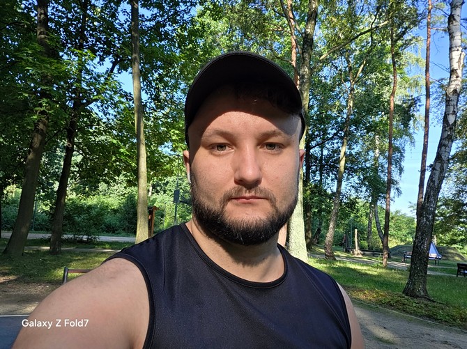 Test smartfona Samsung Galaxy Z Fold7 - najciekawszy Fold od lat! Smukła konstrukcja, aparat 200 MP i... jeden duży mankament [nc51]