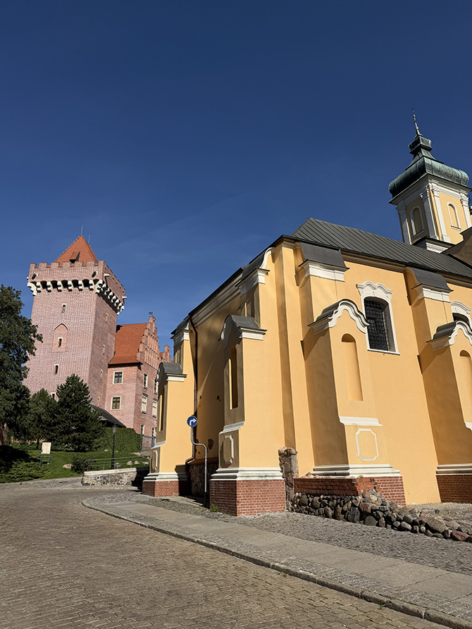Porównanie Apple iPhone 17 i iPhone 17 Pro. Sprawdzam, czy warto dopłacać do droższego modelu [nc1]