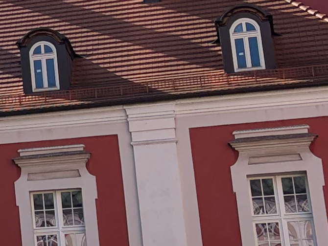 Porównanie aparatów w smartfonach Samsung Galaxy S26 vs iPhone 17. Sprawdź, który jest lepszy [nc63]