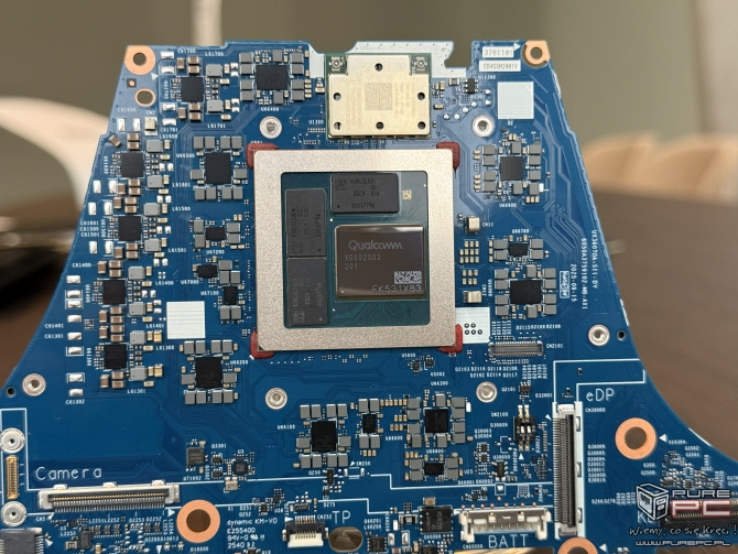 Test Qualcomm Snapdragon X2 Elite Extreme GPU kontra Intel ARC B390 oraz AMD Radeon 890M. Testy w 24 grach [nc1]