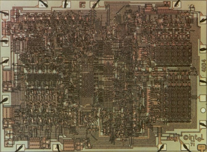 PureRetro: upłynęło 46 lat od premiery procesora Intel 4004 [3]