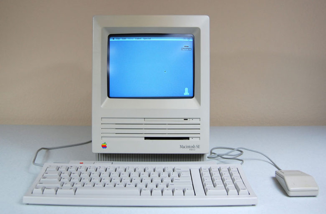 Apple Macintosh powstał 35 lat temu. To była ważna premiera [20]