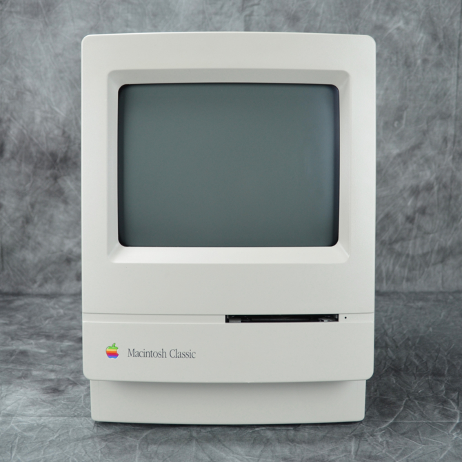 Apple Macintosh powstał 35 lat temu. To była ważna premiera [21]