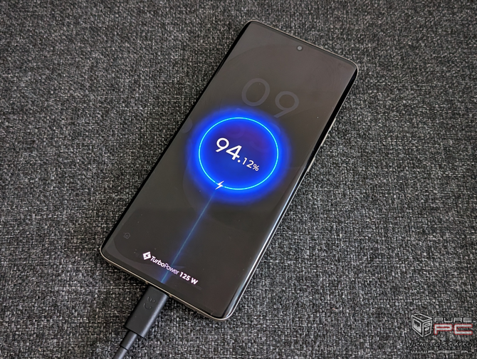 Motorola edge 50 ultra - prawdopodobnie najbardziej uniwersalny flagowiec na rynku. Doskonały wybór dla każdego [nc1]