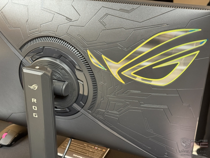EHA Tech Tour: ASUS ROG Swift OLED PG27UCWM z RGB Stripe Tandem OLED, komputery Mini PC i peryferia komputerowe [nc1]