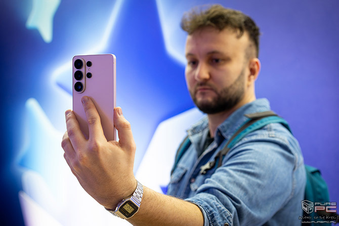 Jak zmieniały się smartfony przez 20 lat? Od kieszonkowego telefonu do centrum codziennego życia [7]