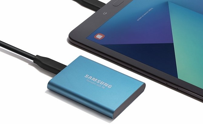 Samsung Portable SSD T5 500 GB - przenośny i elegancki dysk [2]