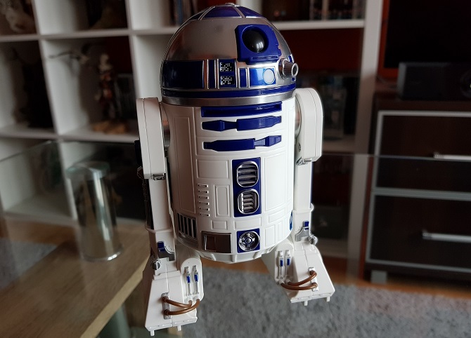 Wideo: Star Wars w realu? Sprawdzamy droidy BB-8 oraz R2-D2 [nc4]