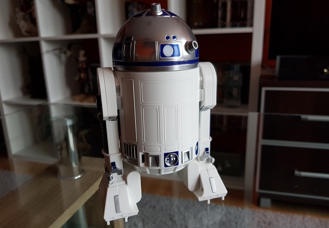 Wideo: Star Wars w realu? Sprawdzamy droidy BB-8 oraz R2-D2 [nc5]