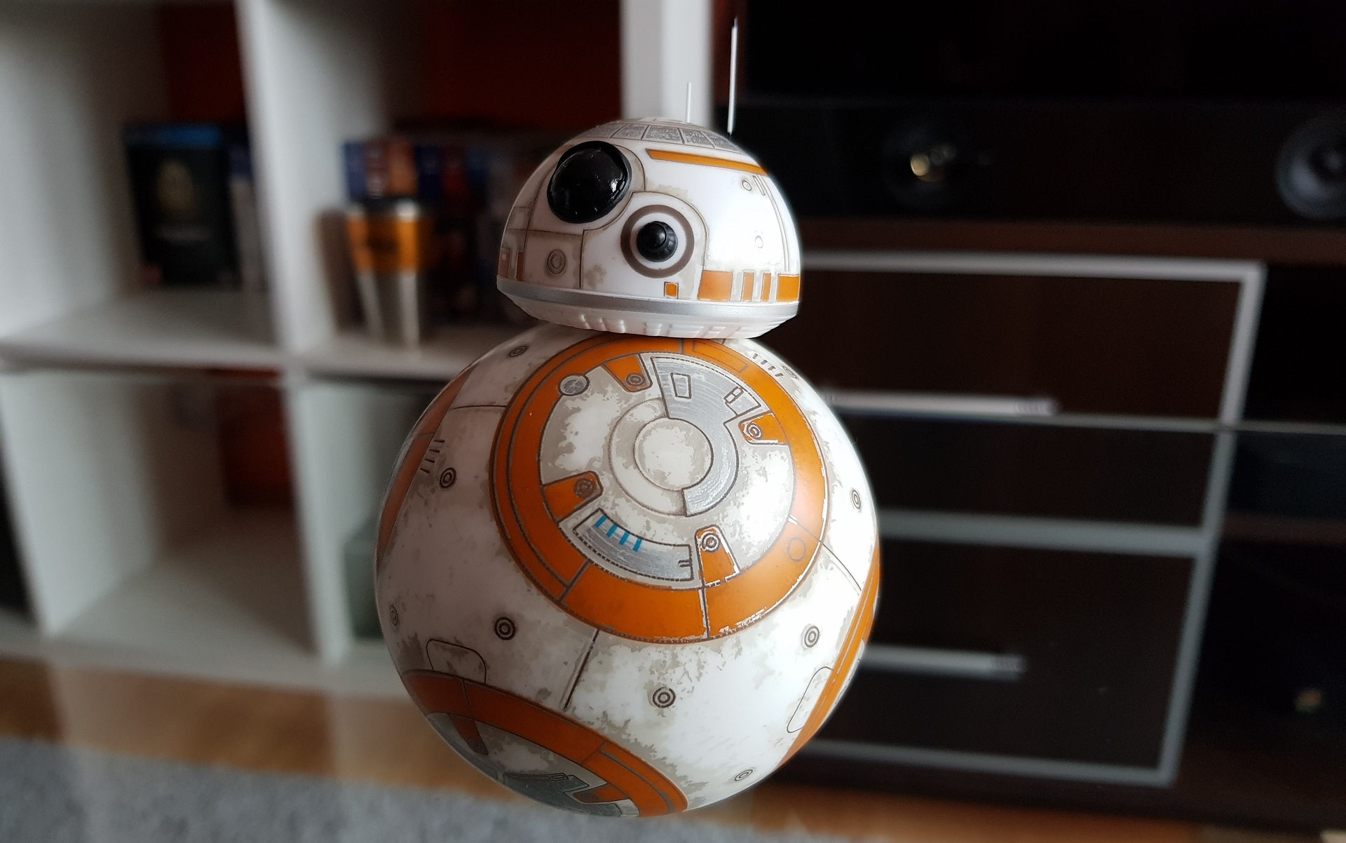 Wideo Star Wars W Realu Sprawdzamy Droidy Bb 8 Oraz R2 D2 Purepc Pl