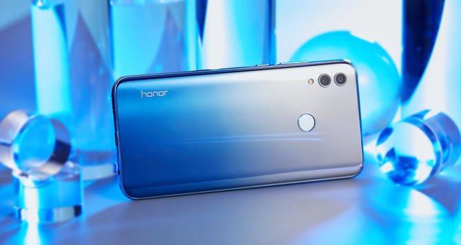 Honor 10 Lite - sprawdzamy niedrogiego specjalistę od selfie [3]