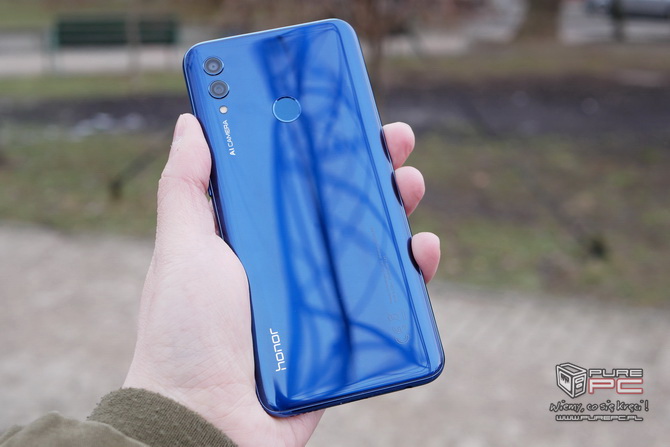 Honor 10 Lite - sprawdzamy niedrogiego specjalistę od selfie [nc8]