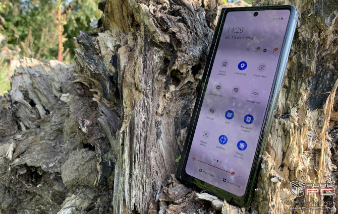 Test smartfona Samsung Galaxy Z Fold2 - ewolucja doskonała [nc1]