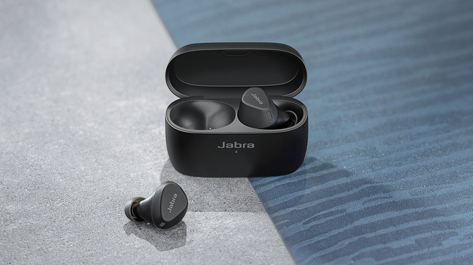 Jabra Elite 4 Active – test dokanałowych słuchawek TWS oferujących kodek aptX, ANC oraz HearThrough [nc1]