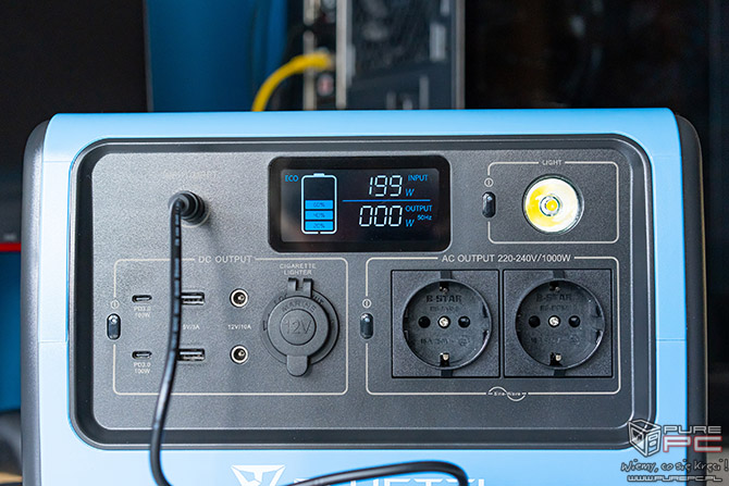 Recenzja Bluetti EB70. Stacja zasilająca 1000 W i 716 Wh z panelem solarnym. Zasili Twój sprzęt nie tylko na działce [nc1]