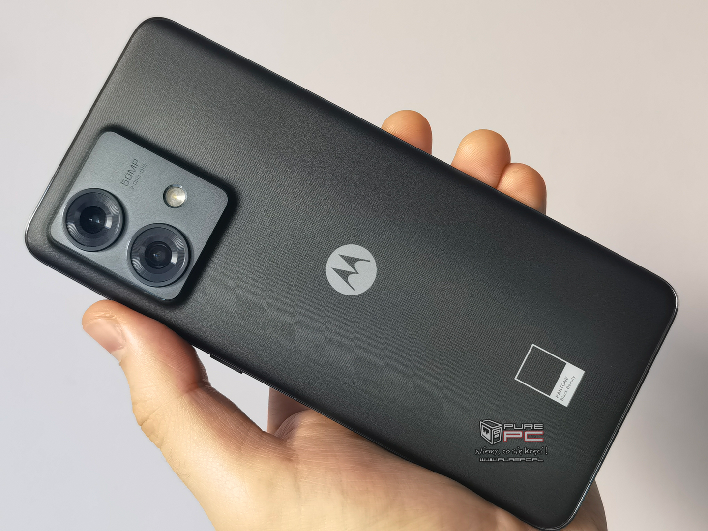 Test smartfona Motorola Edge 40 Neo - atrakcyjny średniak z