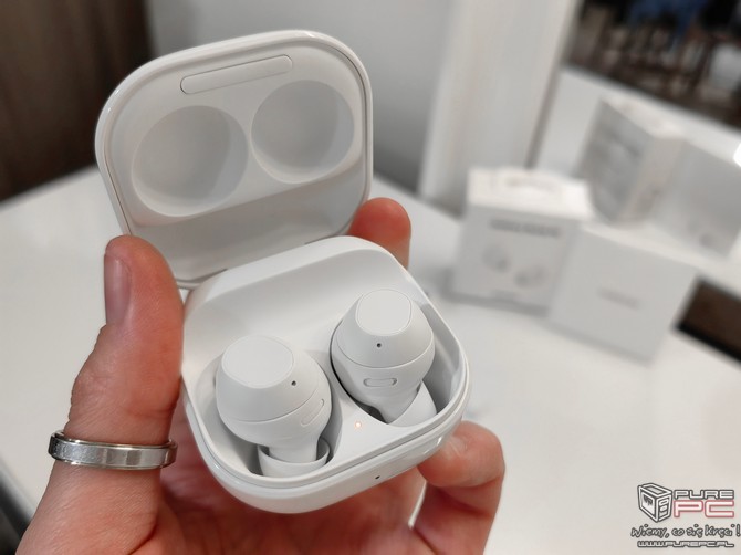 Testujemy słuchawki Samsung Galaxy Buds FE. Na co stać tańszą alternatywę dla flagowych TWSów producenta? [nc1]