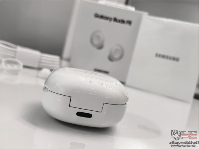 Testujemy słuchawki Samsung Galaxy Buds FE. Na co stać tańszą alternatywę dla flagowych TWSów producenta? [nc1]